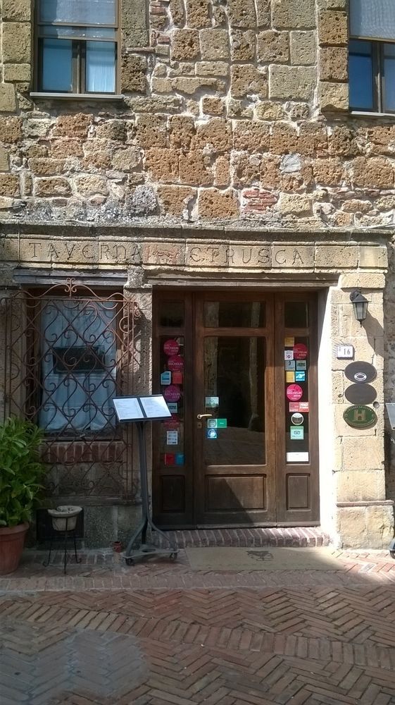 Locanda Della Taverna Etrusca Sovana Exterior photo